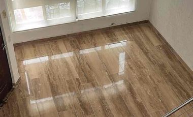 Se vende casa de 3 recámaras con alberca privada.