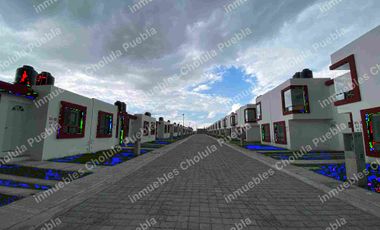 Casa de un nivel en fraccionamiento cerrado, ideal para personas con necesidades especiales y para personas de la tercera edad, ubicadas en San Miguel Contla a 10 minutos de Apizaco centro.