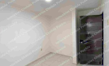 Casa de un nivel en fraccionamiento cerrado, ideal para personas con necesidades especiales y para personas de la tercera edad, ubicadas en San Miguel Contla a 10 minutos de Apizaco centro.