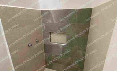 Casa de un nivel en fraccionamiento cerrado, ideal para personas con necesidades especiales y para personas de la tercera edad, ubicadas en San Miguel Contla a 10 minutos de Apizaco centro.