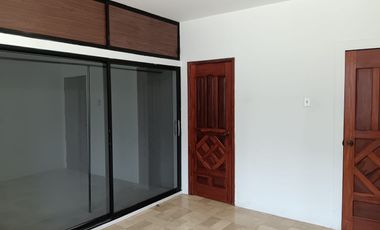 Alquiler de departamento en planta Baja, Kennedy Norte, 3 Dormitorios.