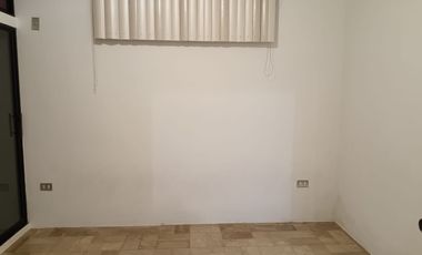 Alquiler de departamento en planta Baja, Kennedy Norte, 3 Dormitorios.