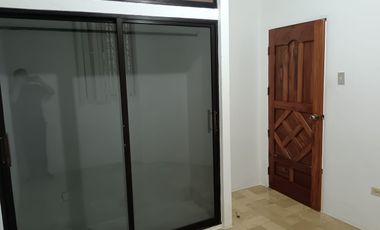 Alquiler de departamento en planta Baja, Kennedy Norte, 3 Dormitorios.