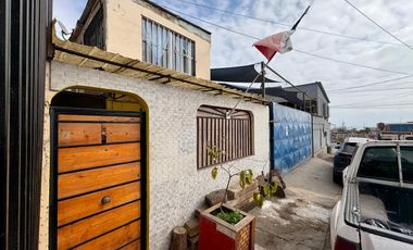 Venta Casa A Pasos Del Hospital Regional, Centro Norte