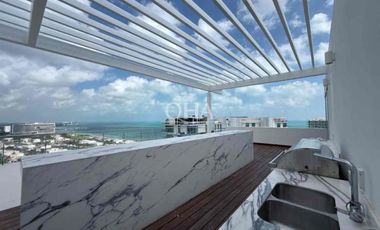 Se vende PH en SLS puerto Cancún marina beach