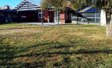 2 Casas, sobre Lote apto PH !!!