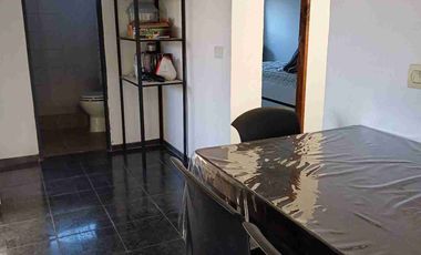 2 Casas, sobre Lote apto PH !!!