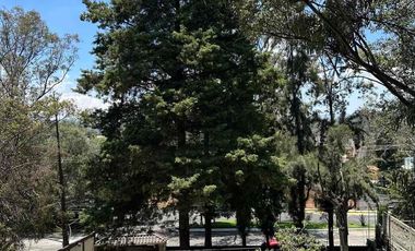 Casa tipo chalet inglés