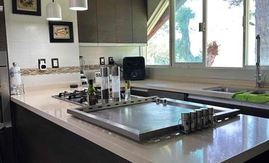 Casa tipo chalet inglés