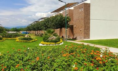 CASA EN VENTA, A 5 MIN. DE SIX FLAGS OAXTEPEC, MORELOS