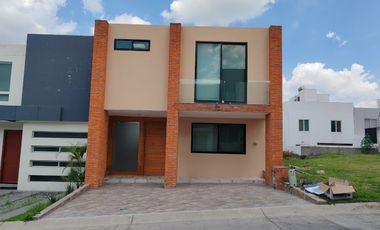 CASA EN RENTA EN SENDEROS DE MONTEVERDE COTO 4 LAS CAMPIÑAS