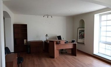 Edificio en 4 niveles Alpes 1020 Lomas de Chapultepec Miguel Hidalgo CDMX/ Recuperacion Bancaria