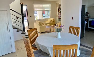 Casa amueblada 2 plantas, 3 recámaras, 2.5 baños cerca a Av. Constituyentes