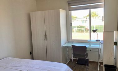 Casa amueblada 2 plantas, 3 recámaras, 2.5 baños cerca a Av. Constituyentes