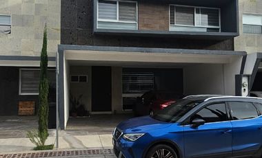 Venta Casa Residencial al Norte de Aguascalientes, Condominio Privado 