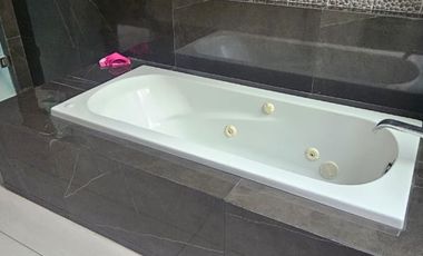 Venta Casa Residencial al Norte de Aguascalientes, Condominio Privado 