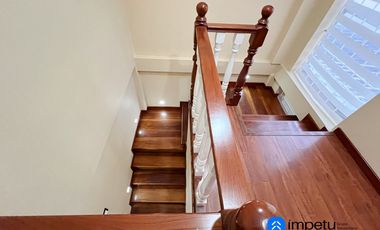 Casa en venta en sector ciudad alegría a pasos de la Universidad nacional de Loja al sur de la ciudad