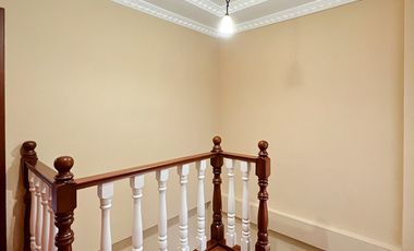 Casa en venta en sector ciudad alegría a pasos de la Universidad nacional de Loja al sur de la ciudad