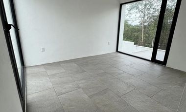 Casa en renta de 3 habitaciones en privada