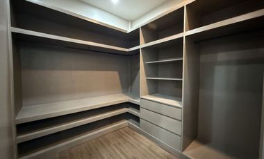 Contemporary House With Tropical Garden Landscape