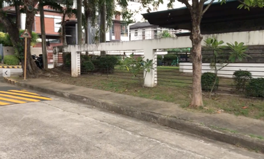 Corner House and Lot For Sale In Ayala Alabang