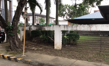 Corner House and Lot For Sale In Ayala Alabang