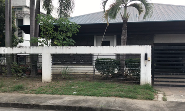 Corner House and Lot For Sale In Ayala Alabang