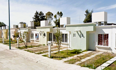 CASA EN REMATE SENDERO DEL LOBO 115 EL REHILETE FRACCIONAMIENTO REHILETE GUANAJUATO!!!