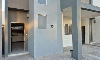 SE RENTA HERMOSA CASA EN FRACC PRIVADO