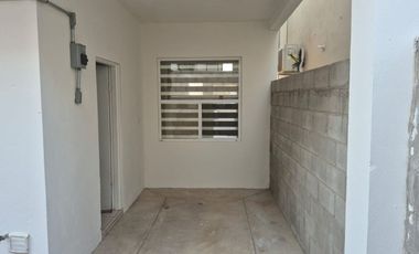 SE RENTA HERMOSA CASA EN FRACC PRIVADO