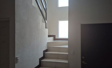 SE RENTA HERMOSA CASA EN FRACC PRIVADO