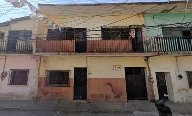 CASA EN REMATE LEANDRO VALLE 124 CENTRO IGUALA DE LA INDEPENDENCIA GUERRERO!!!!