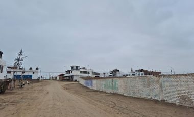 VENDO CASA DE PLAYA/LOCAL PUNTA NEGRA MUY BIEN UBICADO A 2 CUADRAS DEL MAR!!