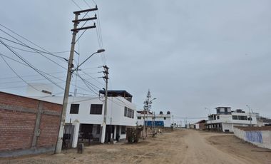 VENDO CASA DE PLAYA/LOCAL PUNTA NEGRA MUY BIEN UBICADO A 2 CUADRAS DEL MAR!!