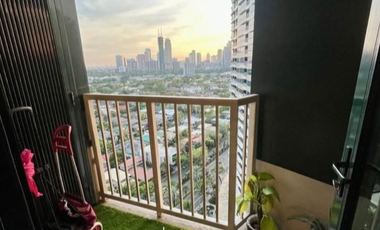 1 Bedroom For Lease in  One Rockwell East, Makati City