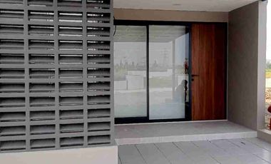 Girona Rumah ikonik yang estetik 2 lantai 60/75