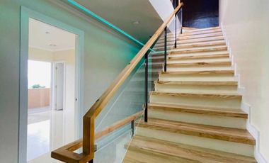 Four Bedroom with Panoramic View Brand New House For Sale in Baguio City