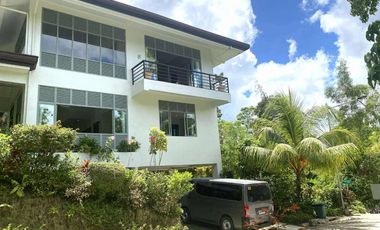 Brandnew Ready For Occupancy House in Amonsagana on The Mountain Town