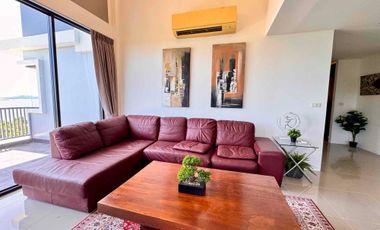 For sale Condo Sriracha Chonburi, Penthouse 3 bedroom 3 bathroom, Seaview Price 4.99 MB fully furnished.