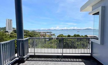 For sale Condo Sriracha Chonburi, Penthouse 3 bedroom 3 bathroom, Seaview Price 4.99 MB fully furnished.
