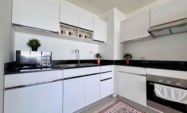 For sale Condo Sriracha Chonburi, Penthouse 3 bedroom 3 bathroom, Seaview Price 4.99 MB fully furnished.
