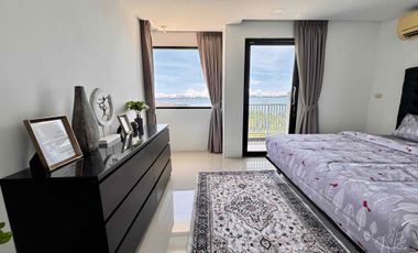For sale Condo Sriracha Chonburi, Penthouse 3 bedroom 3 bathroom, Seaview Price 4.99 MB fully furnished.