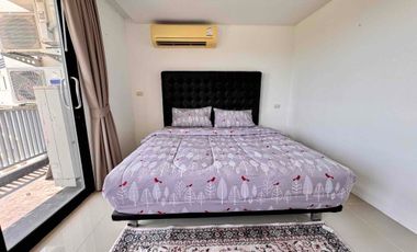 For sale Condo Sriracha Chonburi, Penthouse 3 bedroom 3 bathroom, Seaview Price 4.99 MB fully furnished.