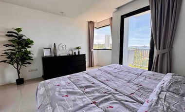 For sale Condo Sriracha Chonburi, Penthouse 3 bedroom 3 bathroom, Seaview Price 4.99 MB fully furnished.