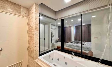 For sale Condo Sriracha Chonburi, Penthouse 3 bedroom 3 bathroom, Seaview Price 4.99 MB fully furnished.
