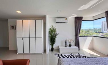 For sale Condo Sriracha Chonburi, Penthouse 3 bedroom 3 bathroom, Seaview Price 4.99 MB fully furnished.