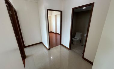3 Bedrooms Condo unit in Palm Beach West Pasay near Mall of Asia and Aseana