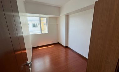3 Bedrooms Condo unit in Palm Beach West Pasay near Mall of Asia and Aseana