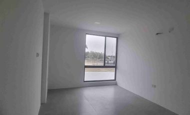 Vendo linda casa de dos plantas, Urbanización La Costa, etapa costa azul, vía Samborondón