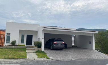 Casa en Renta Flor de Piedra